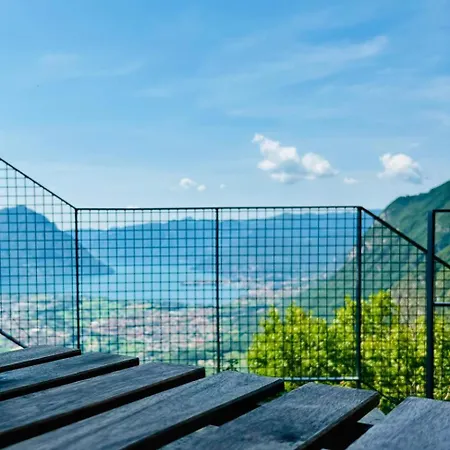 La Casa Di Cesare Pensjonat *